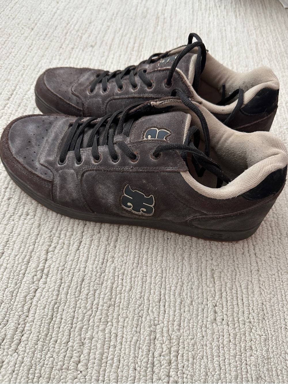 ipath Brown Suede Skate Sneakers